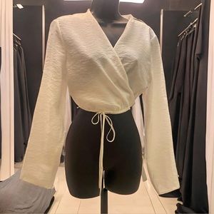 🆕Zara Blogger Fav Crop Blouse Sz L